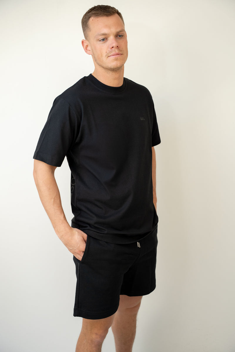 OVERSIZED T-SHIRT BLACK